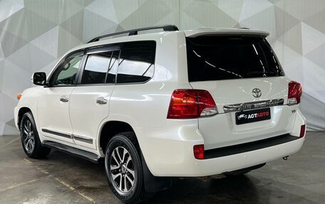 Toyota Land Cruiser 200, 2012 год, 3 000 000 рублей, 4 фотография