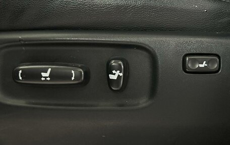 Toyota Land Cruiser 200, 2012 год, 3 000 000 рублей, 21 фотография