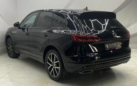 Volkswagen Touareg III, 2019 год, 4 850 000 рублей, 5 фотография