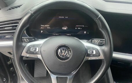 Volkswagen Touareg III, 2019 год, 4 850 000 рублей, 12 фотография