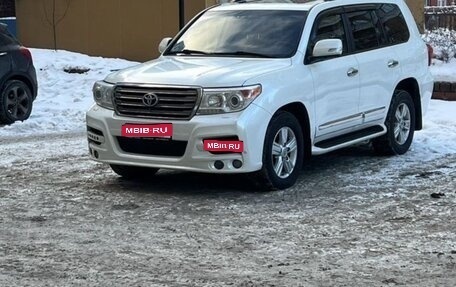 Toyota Land Cruiser 200, 2014 год, 5 000 000 рублей, 1 фотография