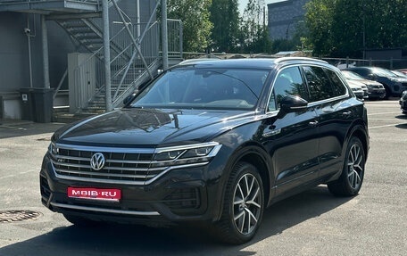 Volkswagen Touareg III, 2018 год, 3 849 000 рублей, 1 фотография