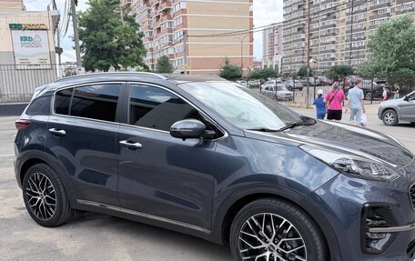 KIA Sportage IV рестайлинг, 2018 год, 2 400 000 рублей, 1 фотография