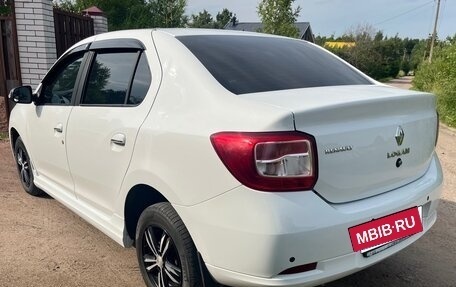 Renault Logan II, 2015 год, 620 000 рублей, 2 фотография
