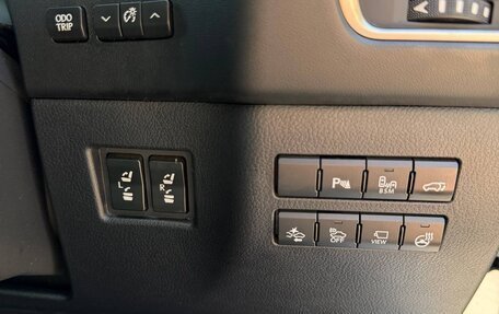 Lexus NX I, 2015 год, 3 000 000 рублей, 12 фотография