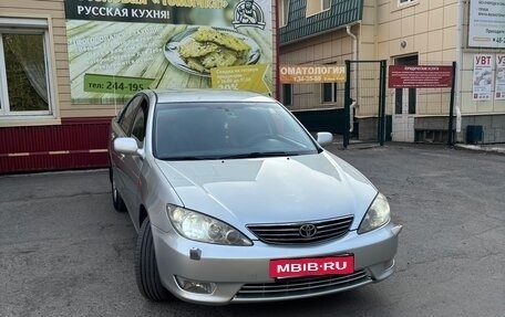 Toyota Camry V40, 2004 год, 800 000 рублей, 2 фотография