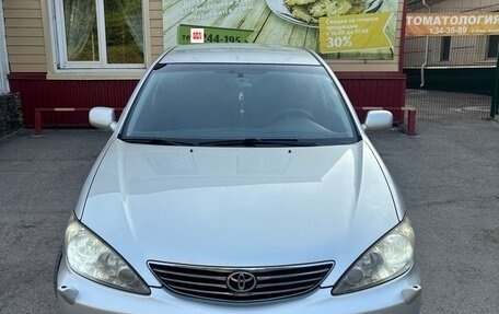 Toyota Camry V40, 2004 год, 800 000 рублей, 5 фотография
