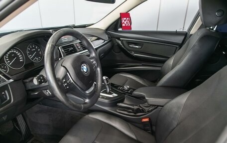 BMW 3 серия, 2017 год, 1 880 000 рублей, 11 фотография