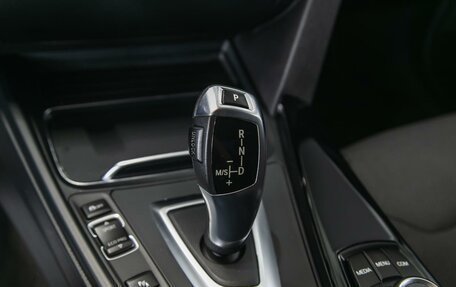 BMW 3 серия, 2017 год, 1 880 000 рублей, 21 фотография