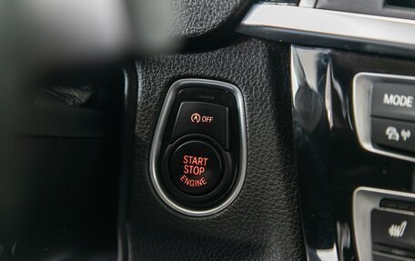 BMW 3 серия, 2017 год, 1 880 000 рублей, 20 фотография