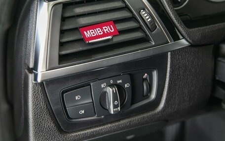 BMW 3 серия, 2017 год, 1 880 000 рублей, 15 фотография