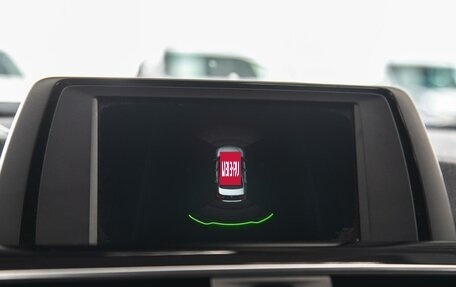 BMW 3 серия, 2017 год, 1 880 000 рублей, 19 фотография