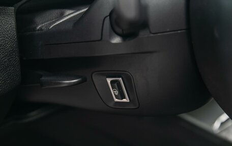 BMW 3 серия, 2017 год, 1 880 000 рублей, 24 фотография