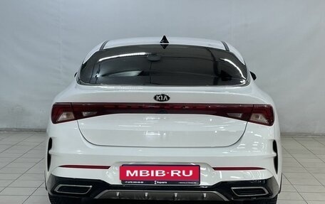 KIA K5, 2021 год, 1 700 000 рублей, 6 фотография
