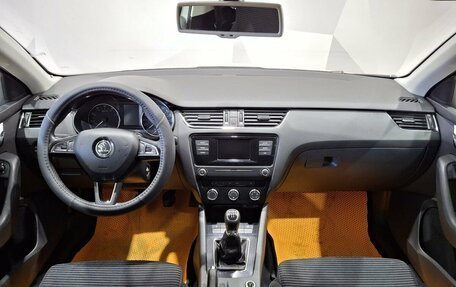 Skoda Octavia, 2015 год, 1 290 000 рублей, 9 фотография