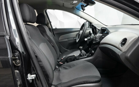 Chevrolet Cruze II, 2010 год, 548 000 рублей, 8 фотография