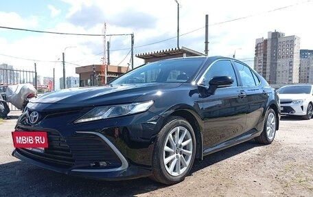 Toyota Camry, 2021 год, 2 790 000 рублей, 3 фотография