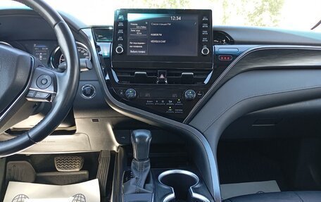 Toyota Camry, 2021 год, 2 790 000 рублей, 9 фотография