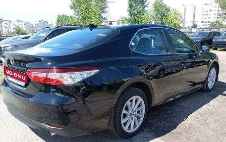 Toyota Camry, 2021 год, 2 790 000 рублей, 6 фотография