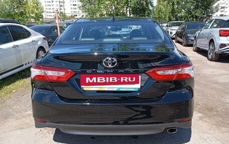 Toyota Camry, 2021 год, 2 790 000 рублей, 5 фотография