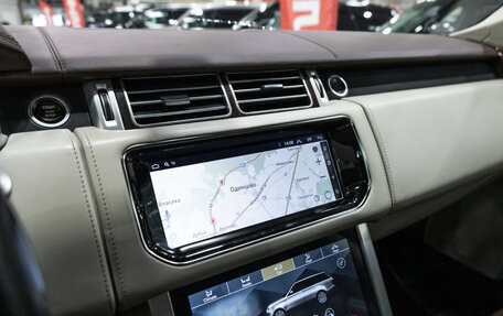 Land Rover Range Rover IV рестайлинг, 2015 год, 4 990 000 рублей, 21 фотография