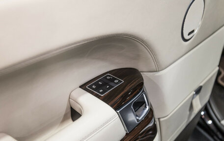 Land Rover Range Rover IV рестайлинг, 2015 год, 4 990 000 рублей, 32 фотография