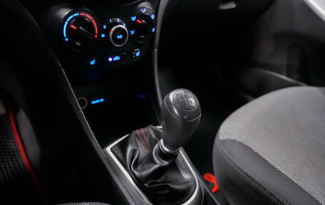 Hyundai Solaris II рестайлинг, 2013 год, 696 000 рублей, 15 фотография