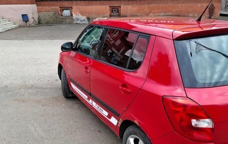 Skoda Fabia II, 2010 год, 450 000 рублей, 3 фотография