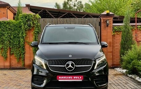 Mercedes-Benz V-Класс, 2023 год, 7 950 000 рублей, 5 фотография
