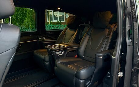 Mercedes-Benz V-Класс, 2023 год, 7 950 000 рублей, 29 фотография