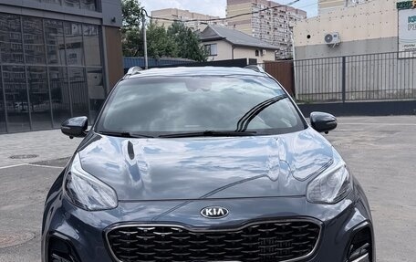 KIA Sportage IV рестайлинг, 2018 год, 2 400 000 рублей, 2 фотография