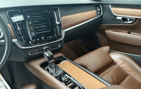 Volvo S90 II рестайлинг, 2019 год, 2 700 000 рублей, 4 фотография