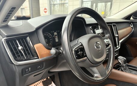 Volvo S90 II рестайлинг, 2019 год, 2 700 000 рублей, 7 фотография