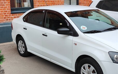 Volkswagen Polo VI (EU Market), 2015 год, 550 000 рублей, 2 фотография
