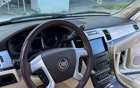 Cadillac Escalade III, 2008 год, 1 100 000 рублей, 9 фотография
