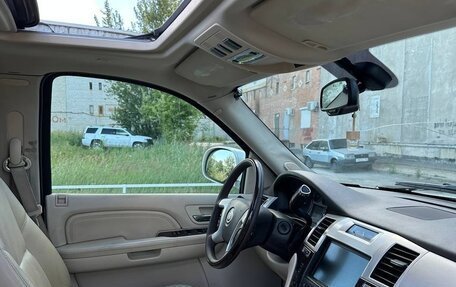 Cadillac Escalade III, 2008 год, 1 100 000 рублей, 10 фотография