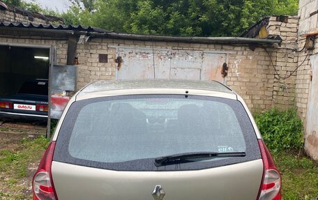 Renault Sandero I, 2011 год, 700 000 рублей, 3 фотография