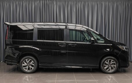 Honda Stepwgn IV, 2019 год, 2 390 000 рублей, 5 фотография