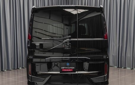 Honda Stepwgn IV, 2019 год, 2 390 000 рублей, 3 фотография