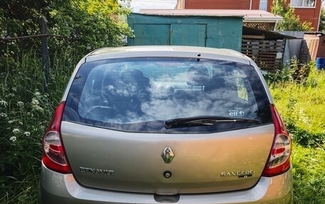 Renault Sandero I, 2012 год, 700 000 рублей, 4 фотография