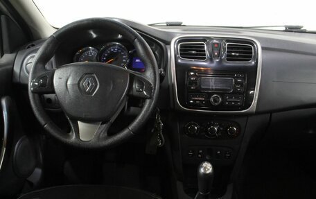Renault Logan II, 2017 год, 350 000 рублей, 17 фотография