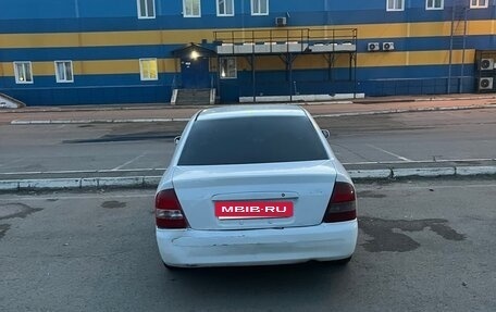 Mazda Familia, 2001 год, 100 000 рублей, 4 фотография
