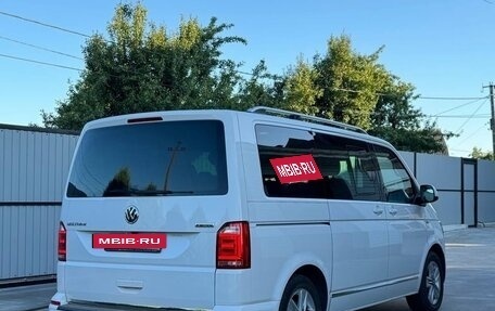 Volkswagen Multivan T6 рестайлинг, 2019 год, 4 300 000 рублей, 4 фотография