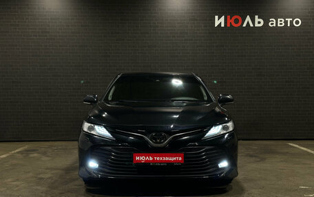 Toyota Camry, 2020 год, 3 199 000 рублей, 2 фотография