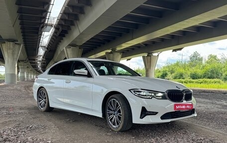 BMW 3 серия, 2022 год, 4 100 000 рублей, 1 фотография