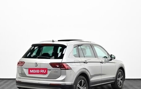 Volkswagen Tiguan II, 2016 год, 1 999 000 рублей, 3 фотография