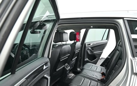Volkswagen Tiguan II, 2016 год, 1 999 000 рублей, 13 фотография