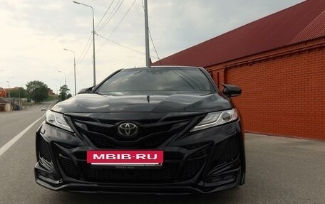 Toyota Camry, 2020 год, 2 250 000 рублей, 2 фотография