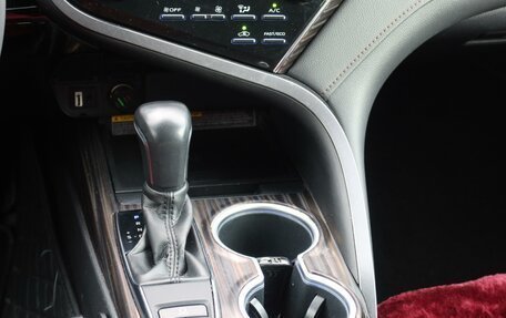 Toyota Camry, 2020 год, 2 250 000 рублей, 19 фотография