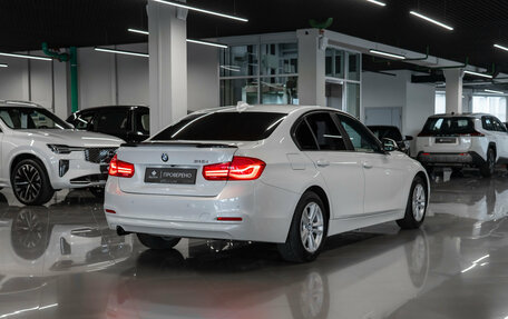 BMW 3 серия, 2017 год, 1 980 000 рублей, 4 фотография